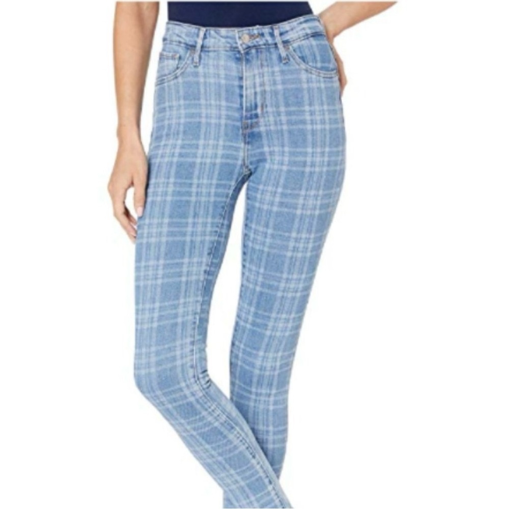 Levi’s 721 High Rise Skinny Light Blue Plaid Jeans 28x30‎